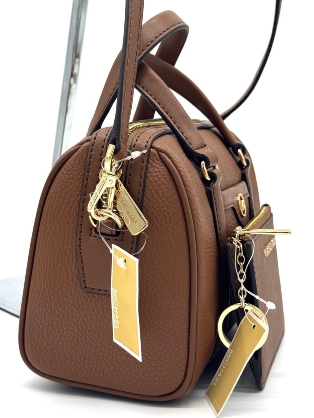 Michael Kors Small Travel Duffle Xbody Bag & Matching TZ Coinpouch Luggage - Picture 4 of 12